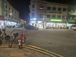 Geylang Road (D14), Retail #553647001